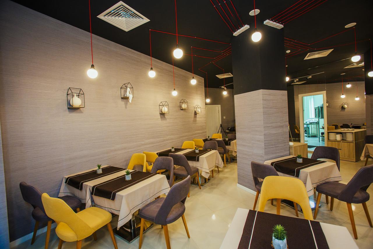 Hotel West Batumi Kültér fotó