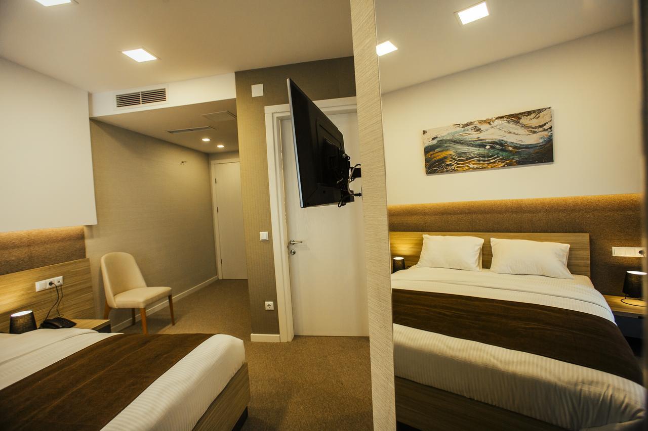 Hotel West Batumi Kültér fotó