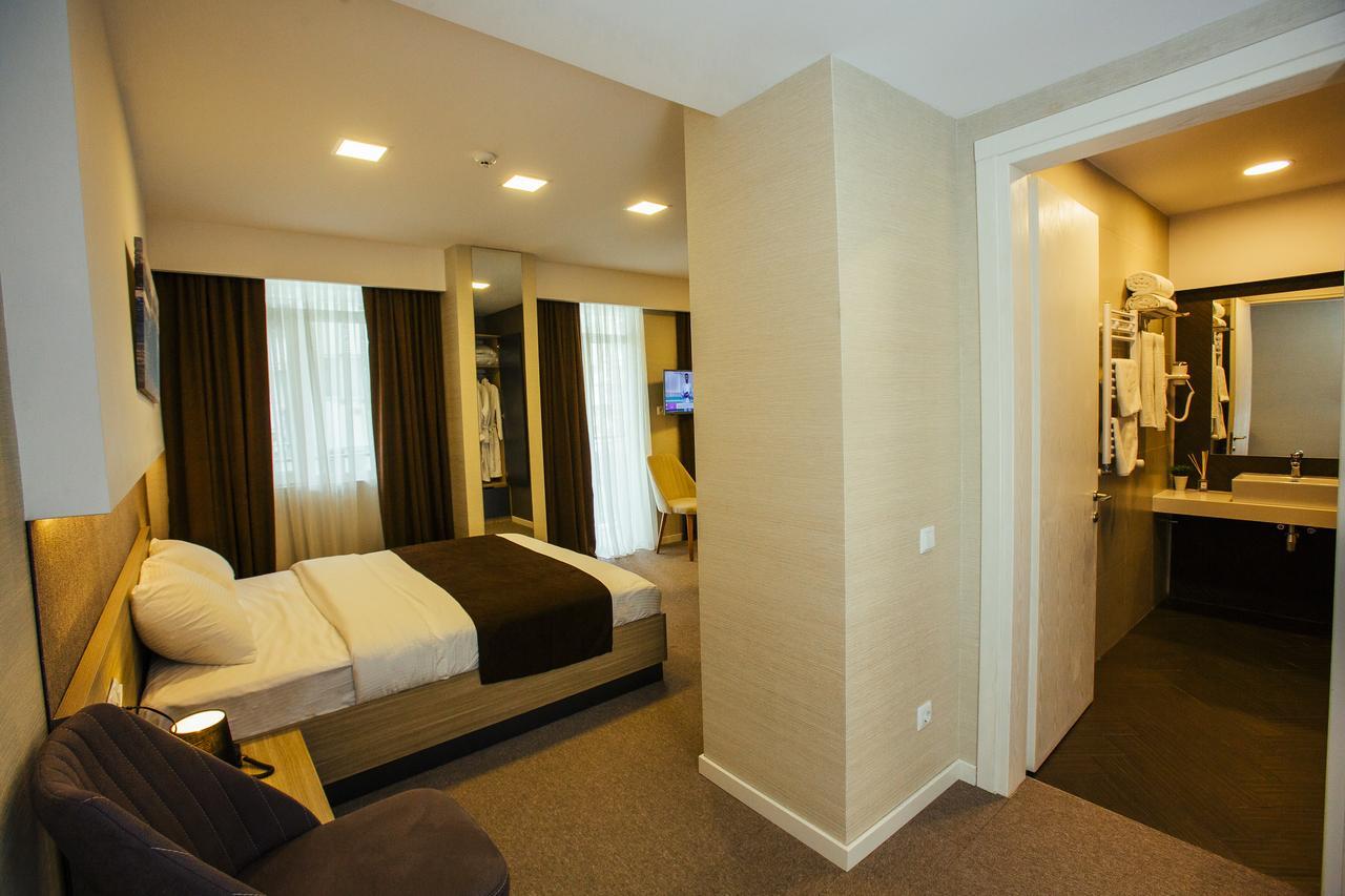 Hotel West Batumi Kültér fotó