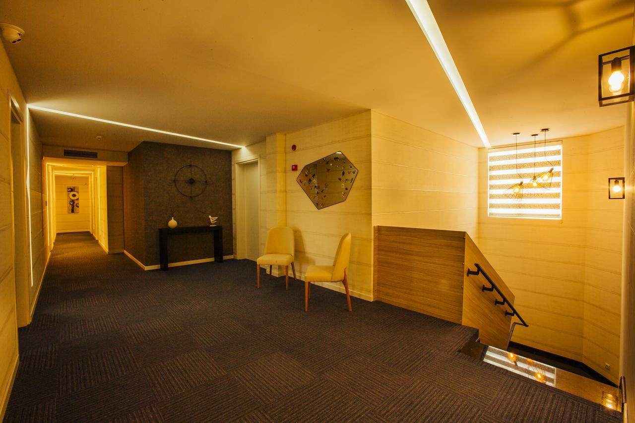 Hotel West Batumi Kültér fotó