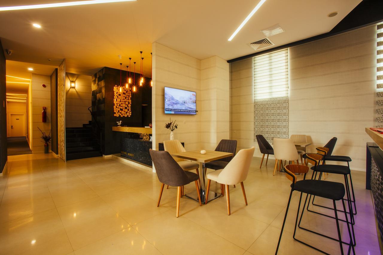 Hotel West Batumi Kültér fotó