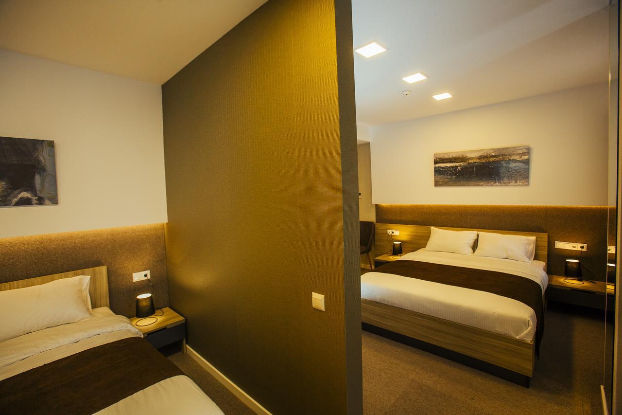 Hotel West Batumi Kültér fotó
