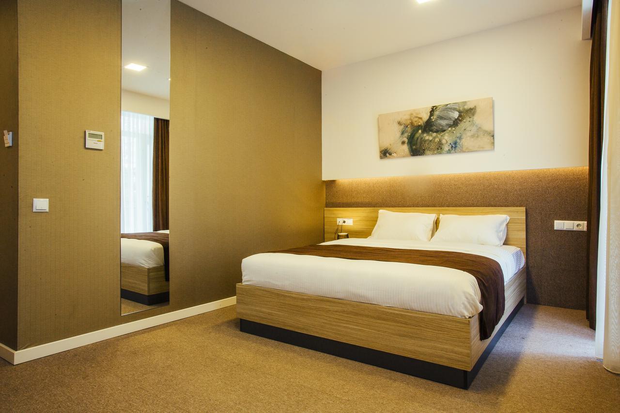 Hotel West Batumi Kültér fotó