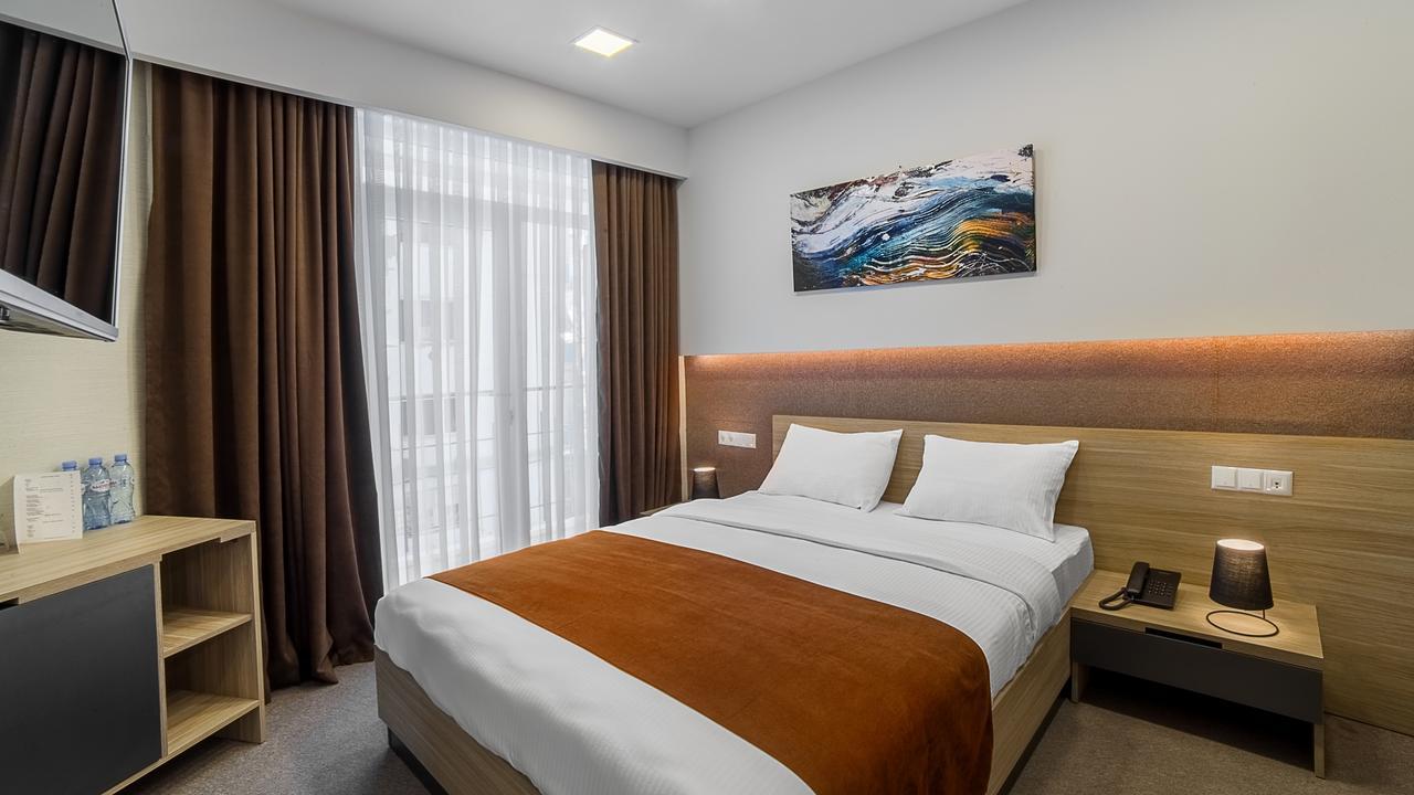 Hotel West Batumi Kültér fotó