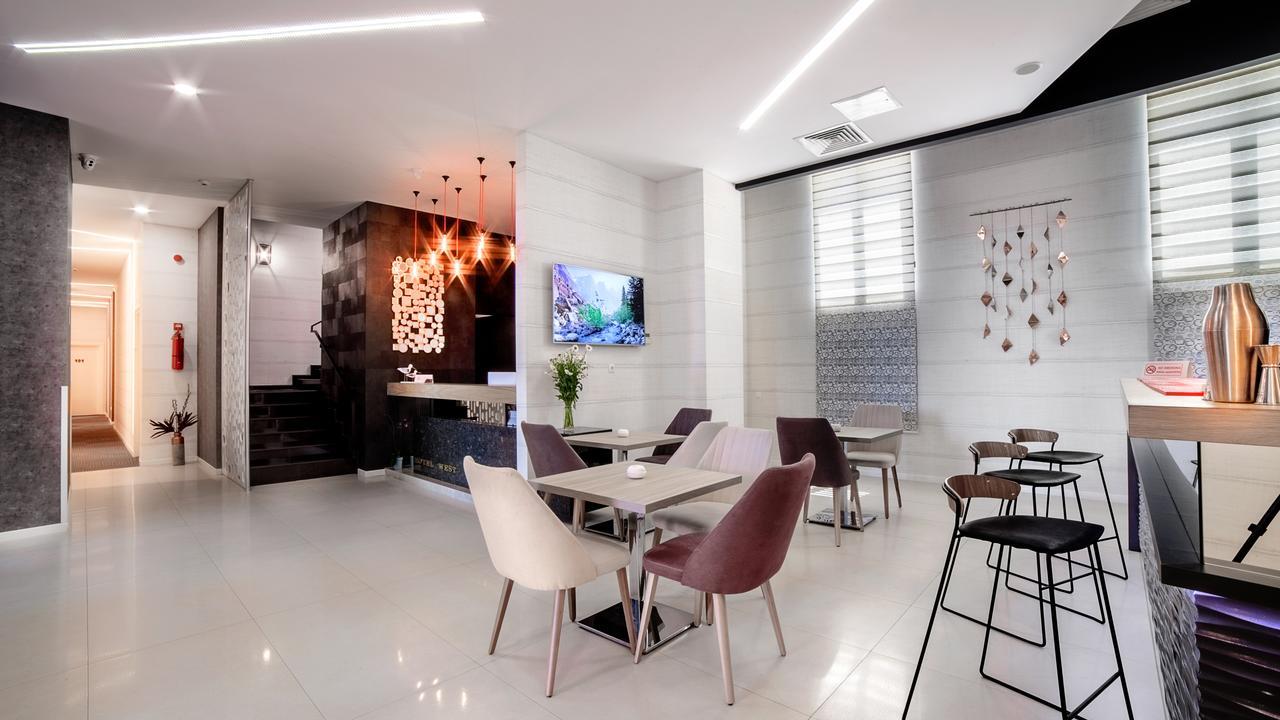 Hotel West Batumi Kültér fotó